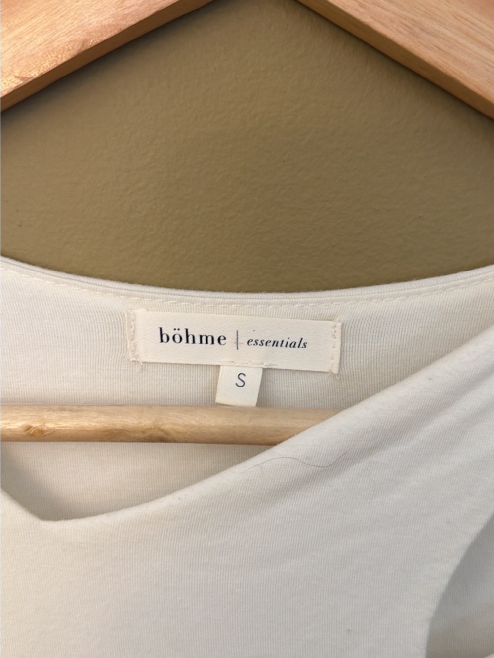 böhme essentials White Long-Sleeve Asymmetrical Cutout Top - Picture 3 of 3